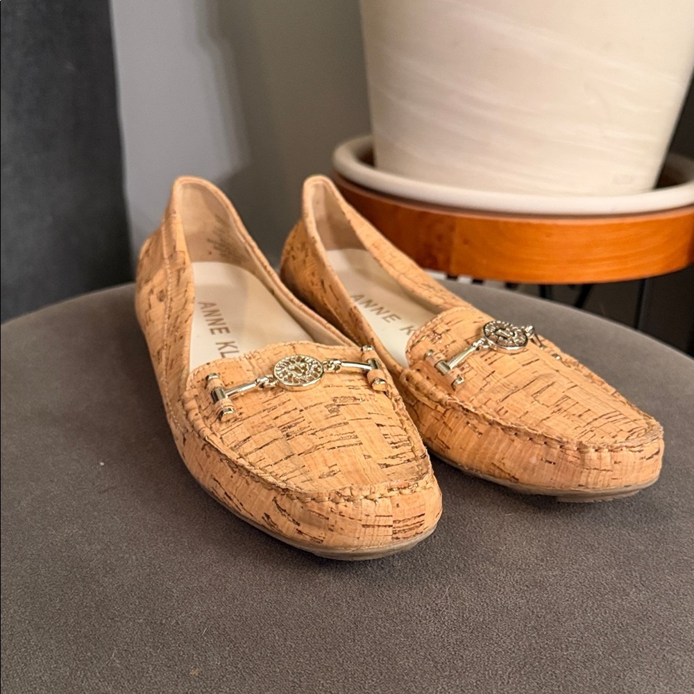 Anne Klein Cork & Gold Womens 7.5  iflex Loafer Block Heel Gold Accent